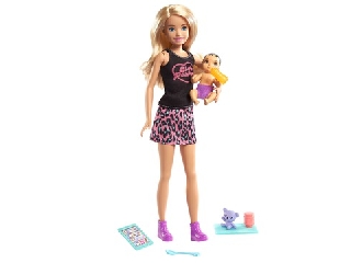 Barbie: Szőke hajú bébiszitter kisbabával