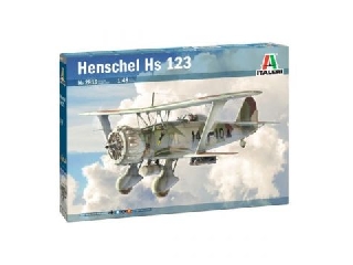 Italeri: Henschel Hs 123 repülőgép makett, 1:48