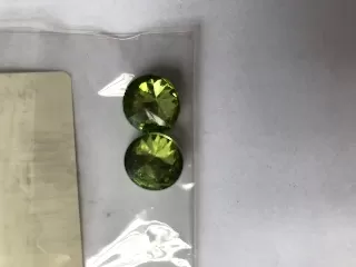 Üvegkristály parabola 12mm-es 2 db/csomag - világoszöld